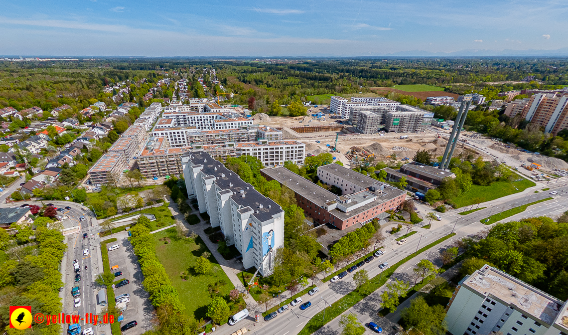 04.05.2023 - Luftbilder vom Alexisqaurtier und Pandion Verde in Neuperlach